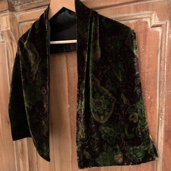 Vintage Elaine Gold For Collection XIIX LTD Rayon/ Silk Velvet Scarf - Picture 5 of 13